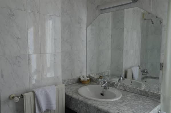 Hotel Loiola อัซเปเตีย ภายนอก รูปภาพ